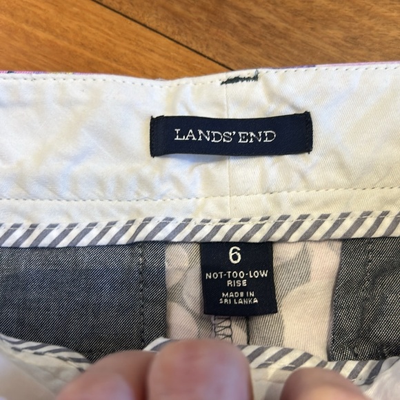 Lands End Not Too Low Rise Iris Shorts - Picture 2 of 3